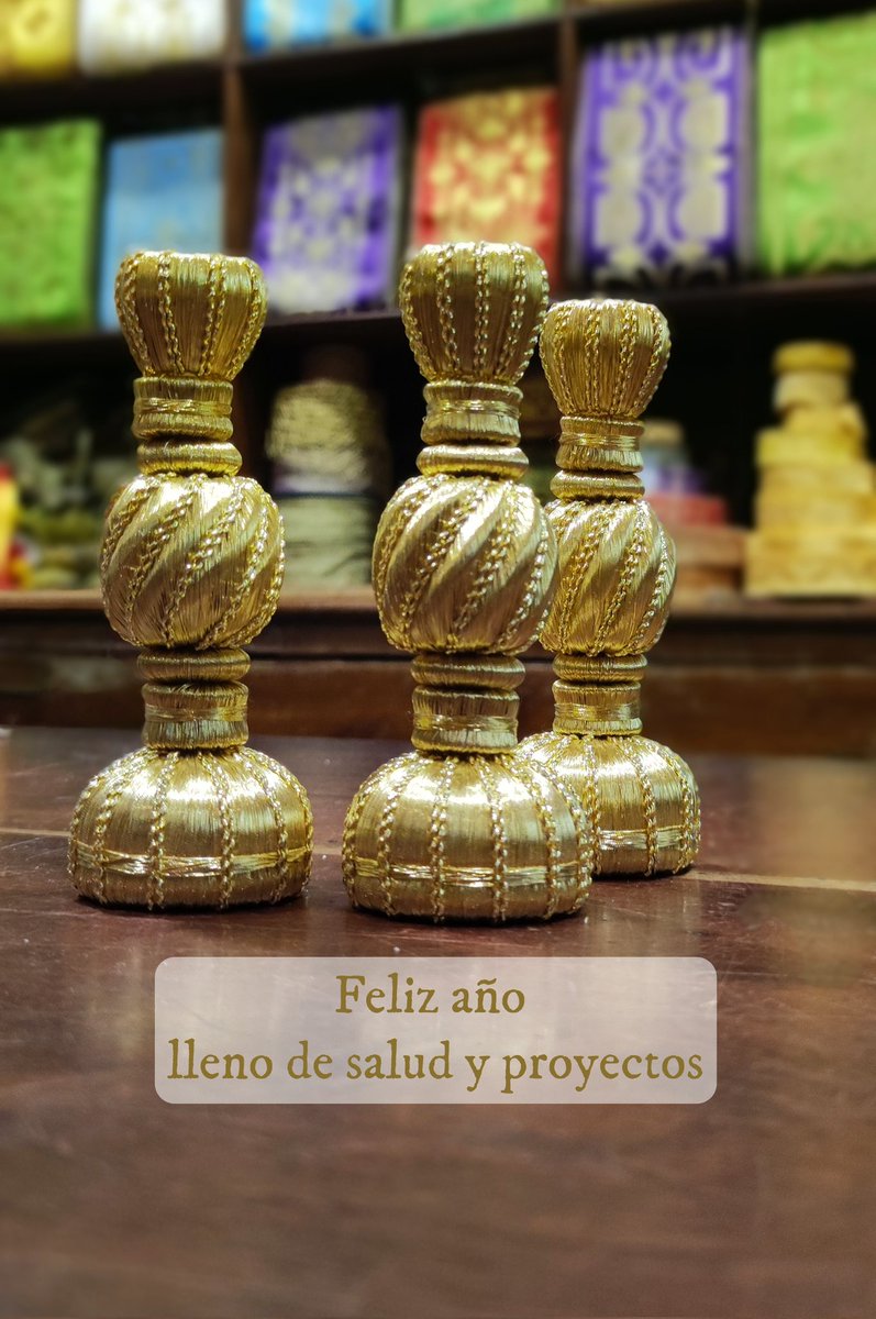 Feliz año a todos nuestros clientes y amigos. Que tengáis un año fructífero y que lleno de salud.