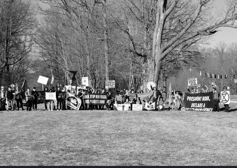 xrphilly's tweet photo. #RebellionRewind #3- Occupy Biden Presidents’ Day Weekend — An action so nice, we had to do it twice! During Presidents’ Day weekend, we returned to Wilmington with an even bigger coalition to pressure Biden to declare a #climateemergency. https://t.co/YmnkhHPcbF