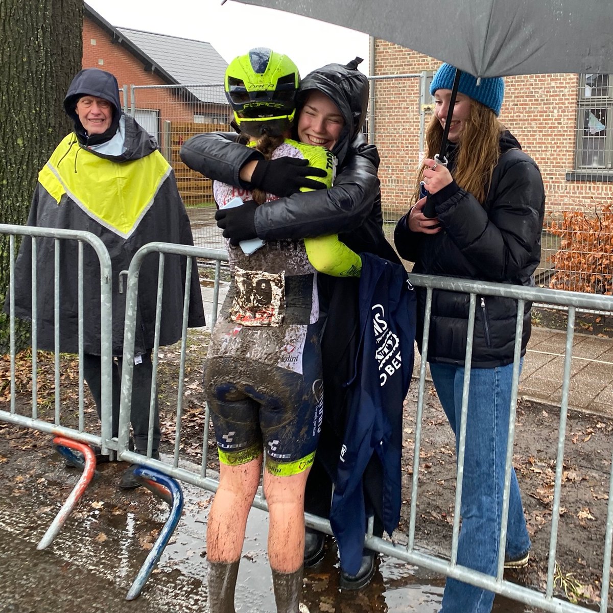 2nd place: Marie Schreiber, 19 
4th place: Lauren Molengraaf, 17

So proud of the girls ❤️

#ExactCross #Loenhout