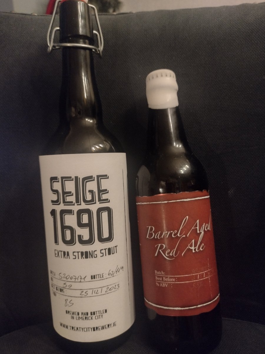 TomasOCoileain's tweet photo. Something local tonight. Can't be too many more of these Red Ales left lying around now.
#seige #treatycity #thomondgate #barrelaged https://t.co/v3Ilg5JqLA