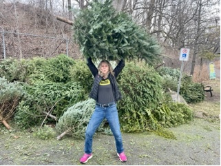 ward1wilson's tweet photo. To aid in its stream restoration work, the RBG needs 2000 xmas trees.  Please register to donate so that they can manage supply.  Thank you!
https://t.co/wqlGMqP2Z2 https://t.co/V0Br2z49bW