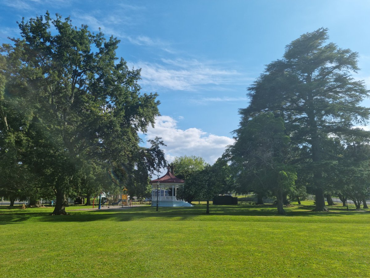 NZAllison's tweet image. On my way to Waihi Beach I've stopped at Paeroa Domain for a coffee &amp;amp; a Danish. I know the place well. My grandparents lived here, I ran races on that track for the Thames Valley Athletic Club and watched my nephew play against the Swamp Foxes.
#Paeroa
#SwampFoxes
#ThamesValley