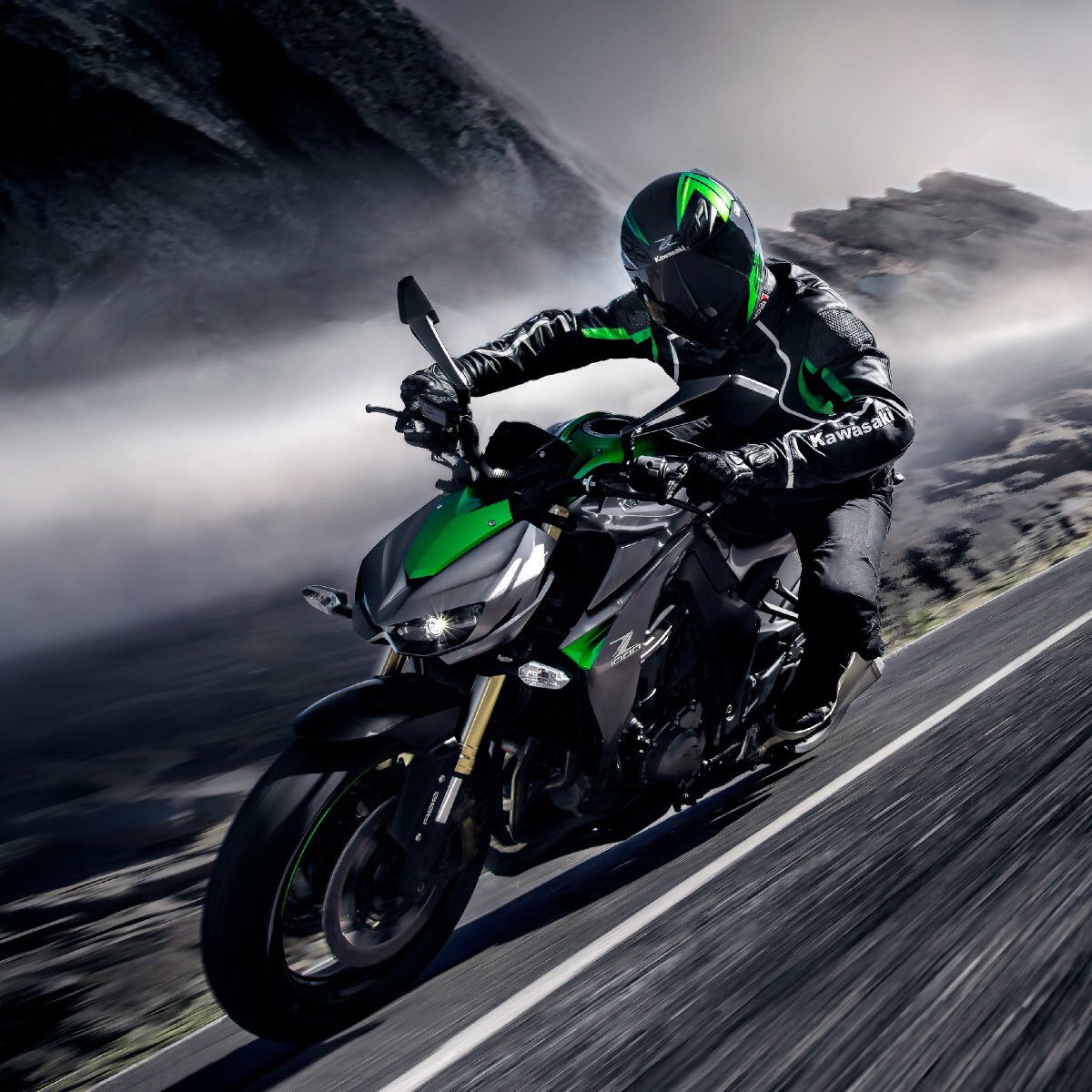 MotoEtkinlik's tweet photo. Geride Bıraktığımız 2022 Yılının Kawasaki Z Serisinin 50. Yılı Olduğunu Biliyor muydunuz?.. 

#Kawasaki #Kawasakizh2 #ZH2 #ZH2SE #Z50TH #z50thcelebration #motor #motosiklet #motorsiklet #motoetkinlik https://t.co/K2PeWUj4J9