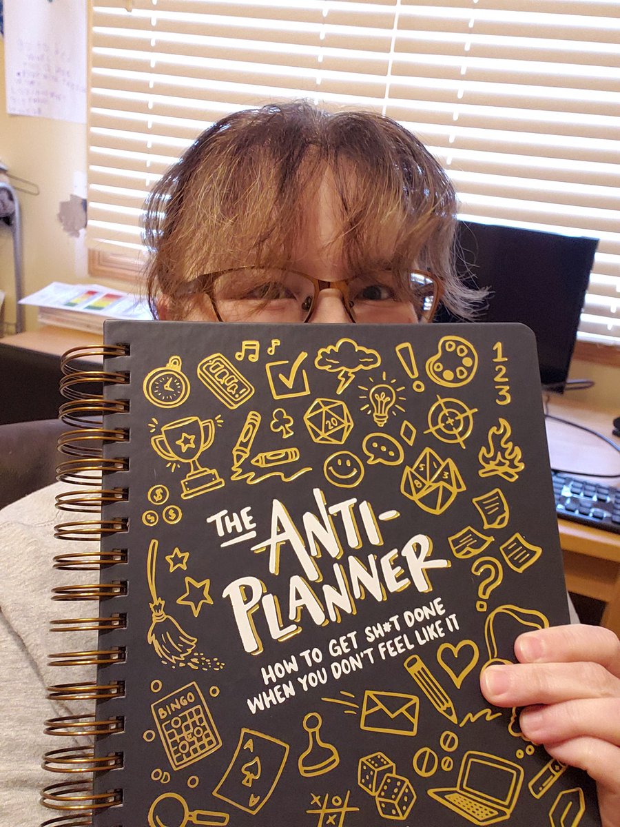 NatureGirlTech's tweet image. I came back to Twitter just to post this. Yesterday was bad #ADHD day. I got home &amp;amp; saw this on my porch. @danidonovan I've been excited for this since you announced but today I'm in tears reading thru it, seeing how much it'll help me &amp;amp; my business. Congrats &amp;amp; THANK YOU.