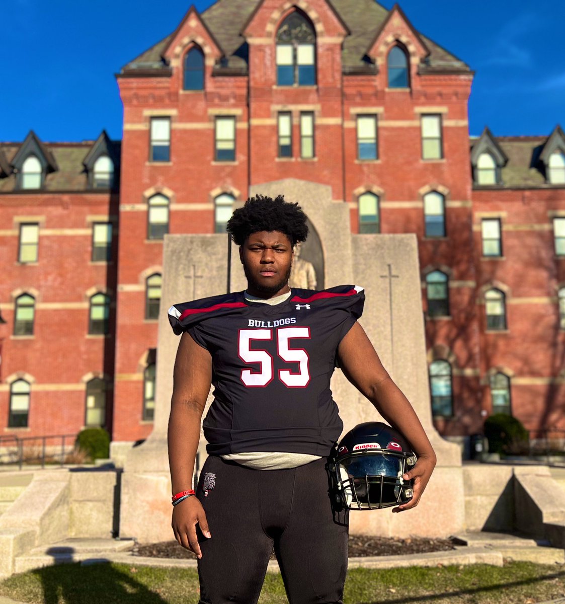 MightyLeader2's tweet photo. Went up to dean college today had a great time thank you  @CoachDreMurphy @CoachTomKeane for showing me the campus https://t.co/di5vvz4BH6