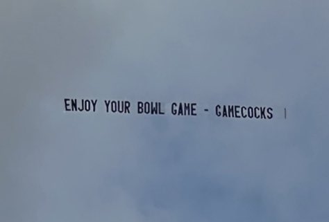 TylerIvens's tweet photo. Currently flying above Hard Rock Stadium in Miami. 

South Carolina’s back-to-back victories over Tennessee and Clemson ended both teams national championship hopes. https://t.co/HPWlynh68Y