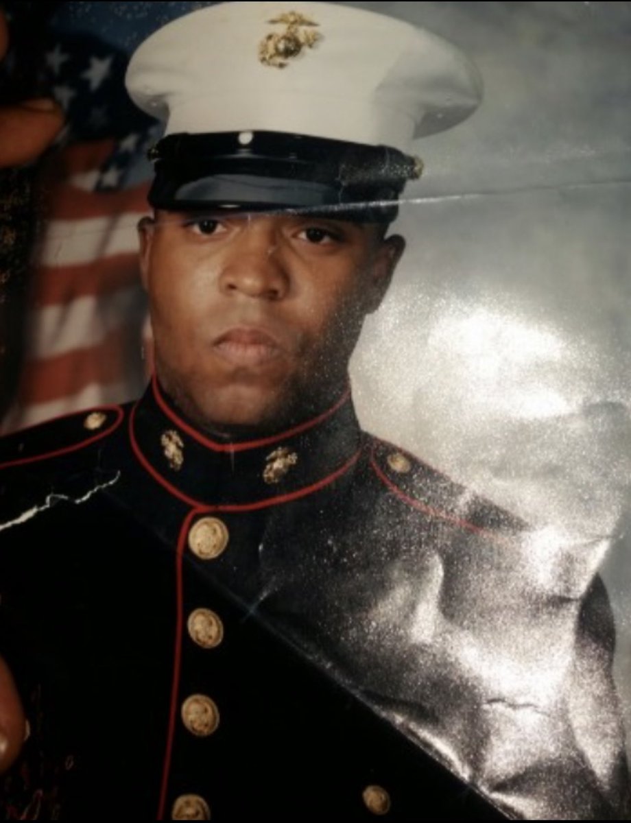 MISSION #Katy #TX

Marine vet Roger working at Camp Hope as chef for a few months. Took $1K pay cut monthly. Wife/kiddos live hour away. Because of distance stays at Camp Hope &amp; drives home some. Struggled with MH at civilian job. He needs this. $2500

paypal.me/codeofvets