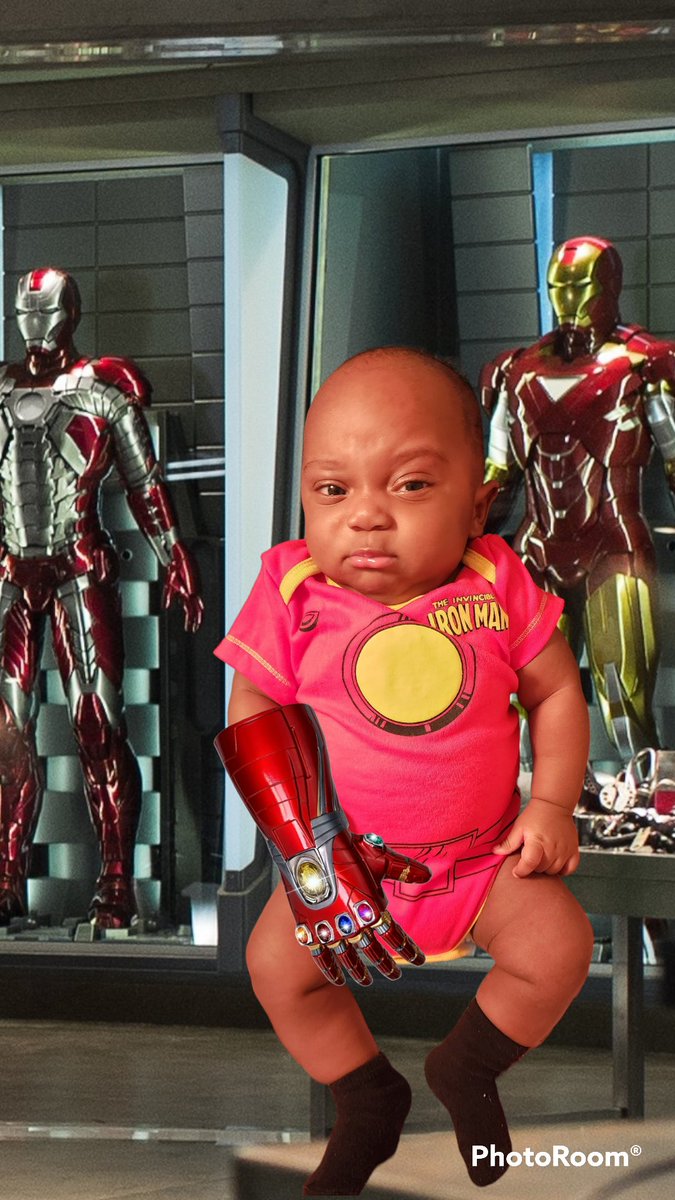 LoveDomino's tweet photo. When your mom loves @MarvelStudios thread! https://t.co/Vk9E23VLoy