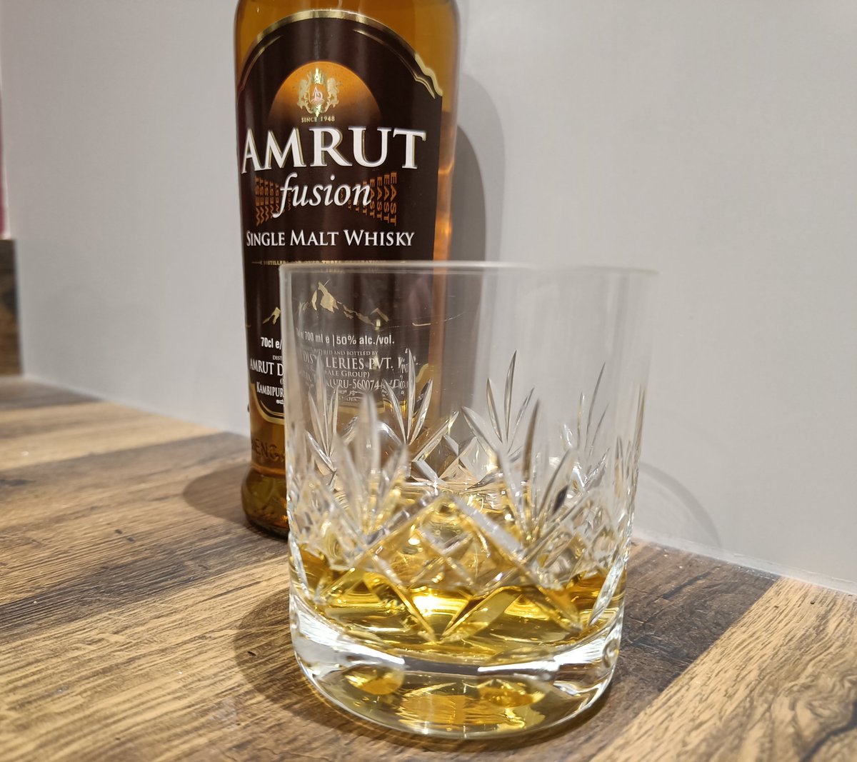 garryhunter's tweet image. Tonights #properdram is the @AmrutMalt Fusion and it&apos;s pretty damn good. Nice mix of Indian and Scottish barley, gently peated, and a good way to end the year 🥃
#slàinte #lifeisgood