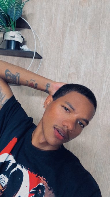 Q hacen ? https://t.co/HfR9uYmDj9<a href="/tag/rt"class="tags"><span>#rt</span></a>