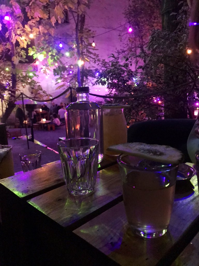 TheKellaki's tweet photo. #time2drink https://t.co/fpdF82hkoK