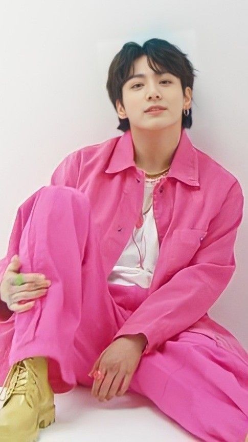 [JEU]

⬅️➡️

À quelle chanson de #Jungkook (<a href="/BTS_twt/">방탄소년단</a>) font référence les émojis ci-dessus #ARMY ?👀

Commentez avec un screen du stream de la chanson étant la bonne réponse😄

#BF_StreamingParty🎶