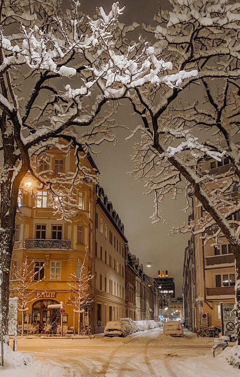 Schönen Abend 🌟🧡💫