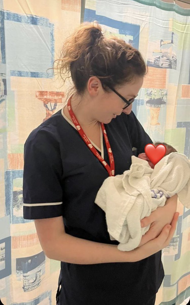fiona wallis (@_fionawallis) on Twitter photo When you look after a friend on your day off you know you love your job ❤️ #positivebirth #maternityexperience When you look after a friend on your day off you know you love your job ❤️ #positivebirth #maternityexperience