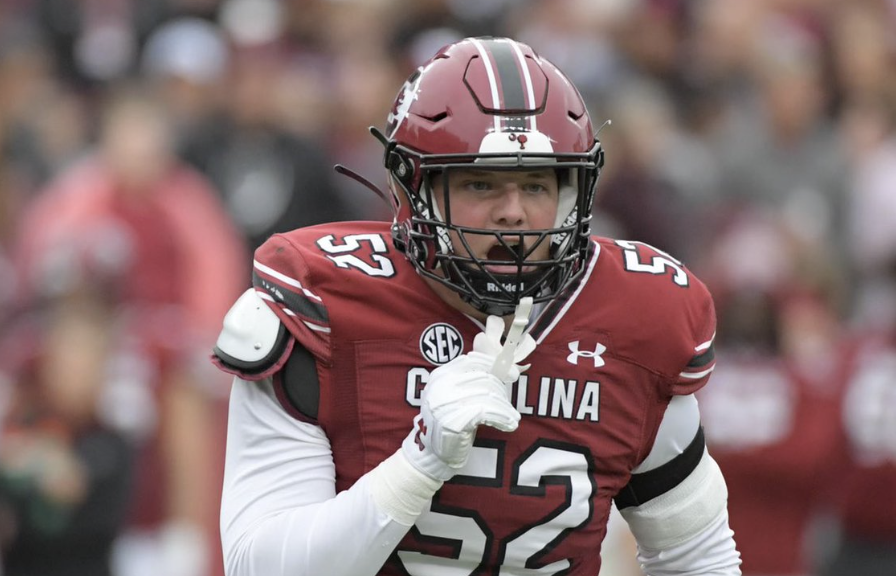 𝗧𝘂𝗿𝗻 𝘆𝗼𝘂𝗿 𝗧𝗩 𝘁𝗼 ☞ 𝗘𝗦𝗣𝗡 ∙ MRA Football Alum @Stoneblanton7 playing for South Carolina in the TaxSlayer Gator Bowl 🐊 vs. Norte Dame. #SpursUp 🤙