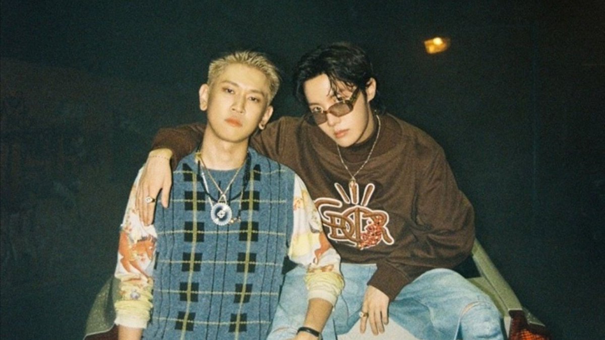 [JEU]

Sur les lieux de tournage de quel MV de Crush et #JHope (<a href="/BTS_twt/">방탄소년단</a>) cette photo a-t-elle été prise #ARMY ?

Commentez avec un screen du stream de la chanson étant la bonne réponse😄

#BF_StreamingParty🎶