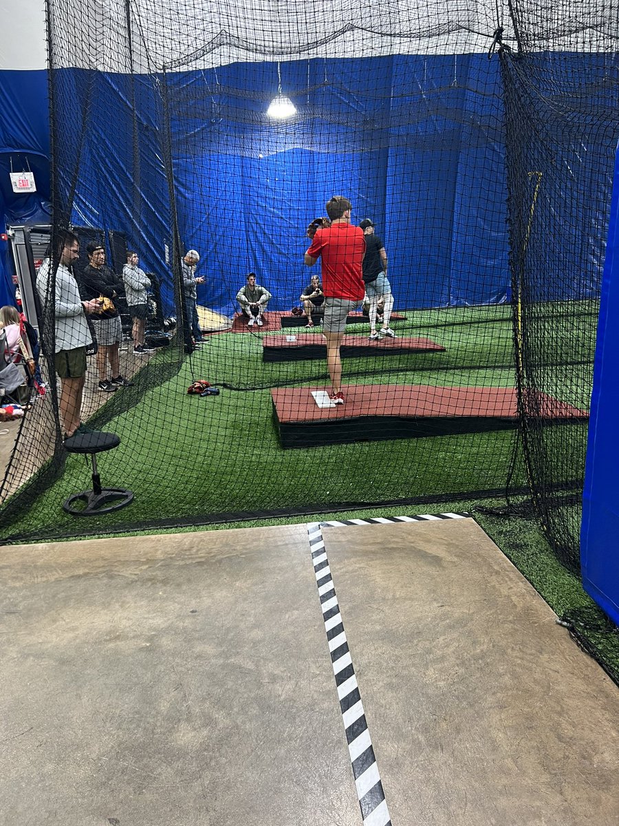 CoachA8's tweet image. @NealPackanik said we have reached the quota for GC DUDES allowed in the BoDome at 1 time.  You know we are always claiming Ferg and Mags as well.  #GCNation   Mike, Chase, Wolf and Keegs all getting ready to roll.    Thanks again Pack!!