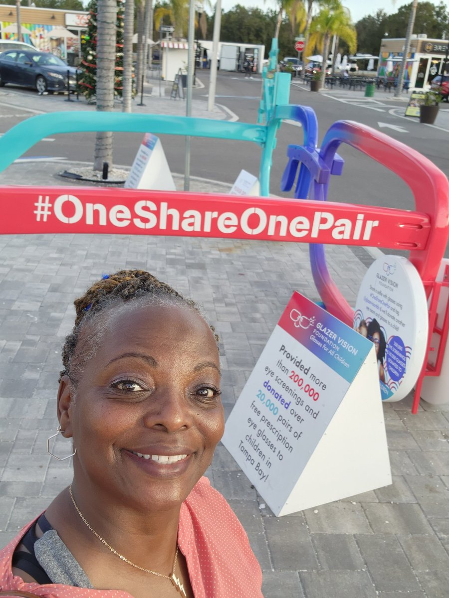 SonniSings's tweet photo. @glazervisionfdn #oneshareonepair https://t.co/r4rWTfOXFx