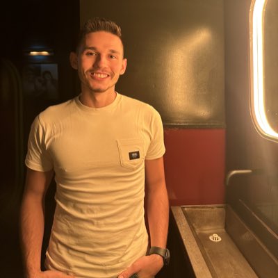 eduu_uk's tweet photo. #NewProfilePic https://t.co/KRSCqlmUMG