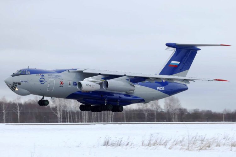 Pedjijatar's tweet photo. Ruska “Ujedinjena korporacija za motore”započela je testiranje novog avionskog motora #PD8 u vazduhu na letećoj laboratoriji Il-76LL. Ovaj projekat je od krucijalnog značaja za rusku vazduhoplovnu industriju kako bi izbegli zavisnost od Zapadnih proizvođača avionskih motora.✈️ https://t.co/2emkRIC2nT