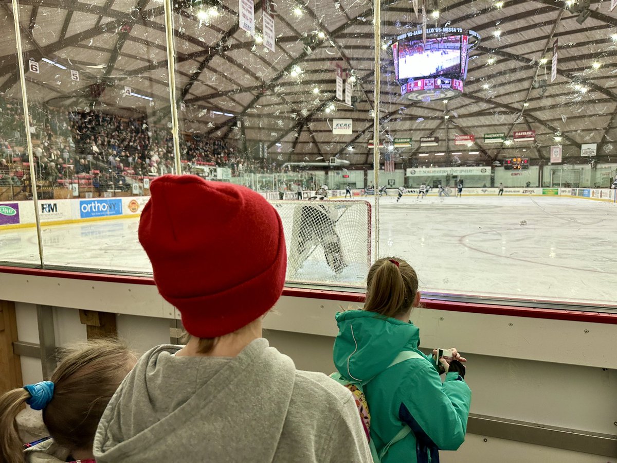 InsideAdmission's tweet photo. Let’s Go @Unionmhockey! 🏒 

Back at my alma mater with my two oldest girls and my nephew for their 1st @Union hockey game! https://t.co/G7BOy6PrKv
