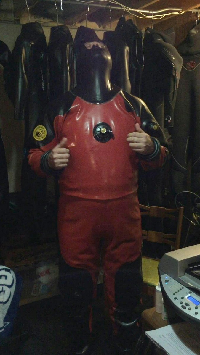 Latexmaster8 on Twitter "Never too much rubber."