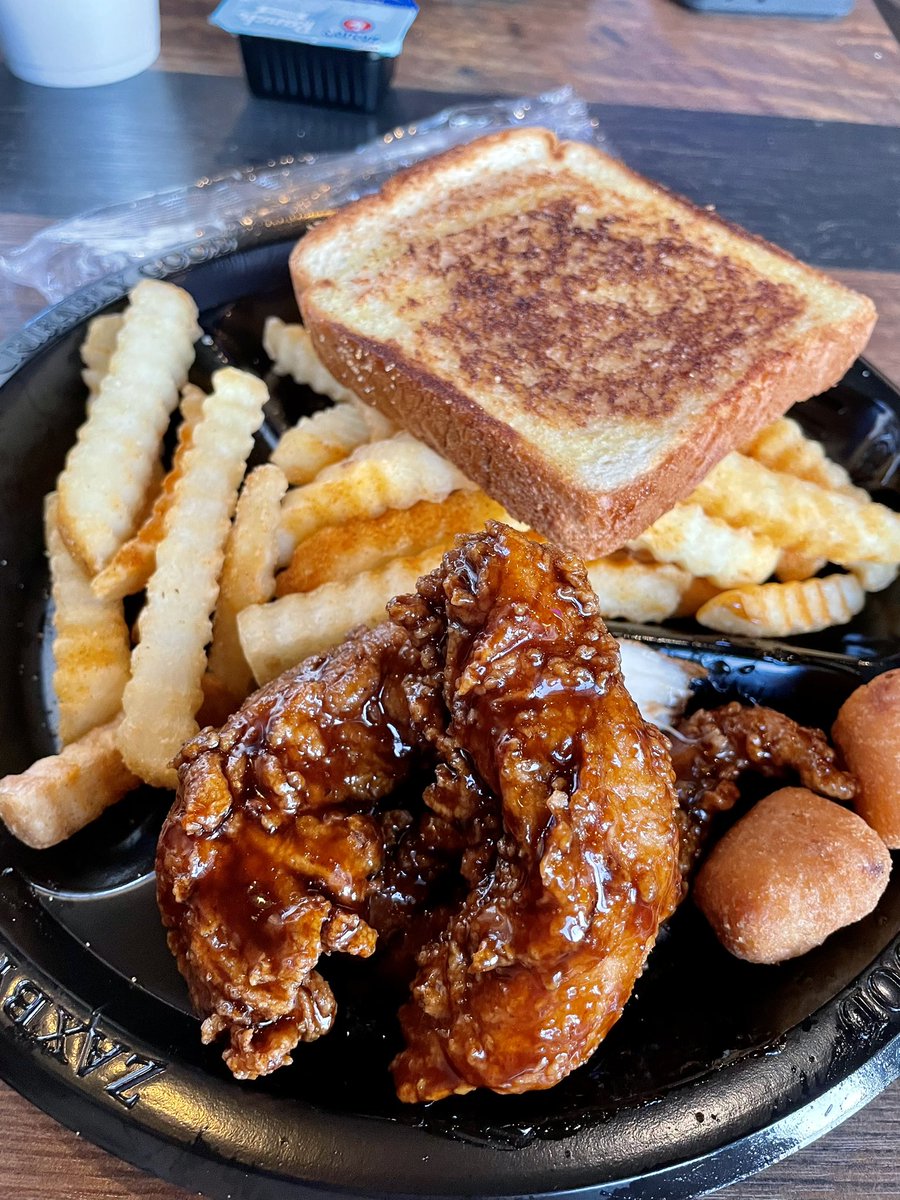 MrsDeMennato tweet media