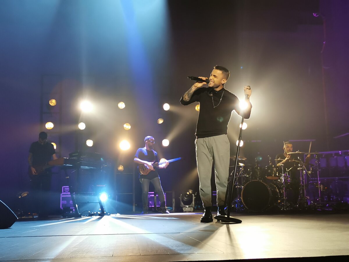 Concerto de Diogo Piçarra é transmitido pela primeira vez na RTP1 - espalhafactos.com/2022/12/30/con…