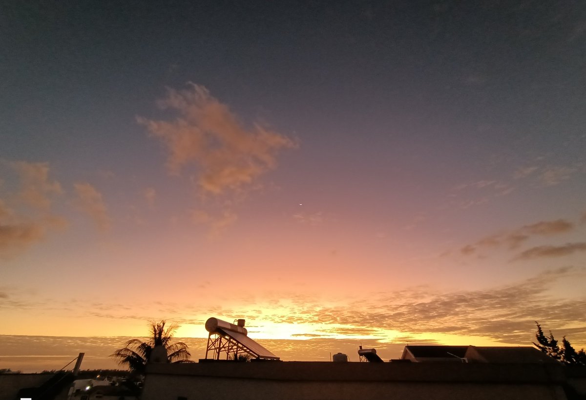 christiangeraud's tweet photo. C'est le dernier jour de 2022. 
Et cette année aura été belle, très belle et ce en tout point de vue.
Éternelle gratitude à l'Éternel Dieu des armées pour ses merveilles.
#Toutestgrace https://t.co/t4rC2WpJHg