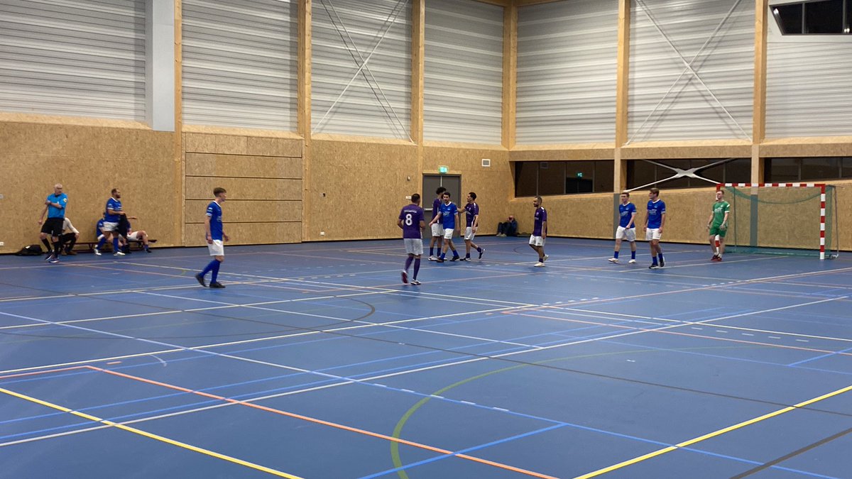 freddyeikelboom's tweet photo. Het #JovanMarletoernooi2022 is deze editie gewonnen door @vvdiezewest na een 2-1 zege (Na verlenging) op @vvwvf in een zinderende en spannende finale

#zwolle #wrzvhallen https://t.co/JgqFvfxs2c