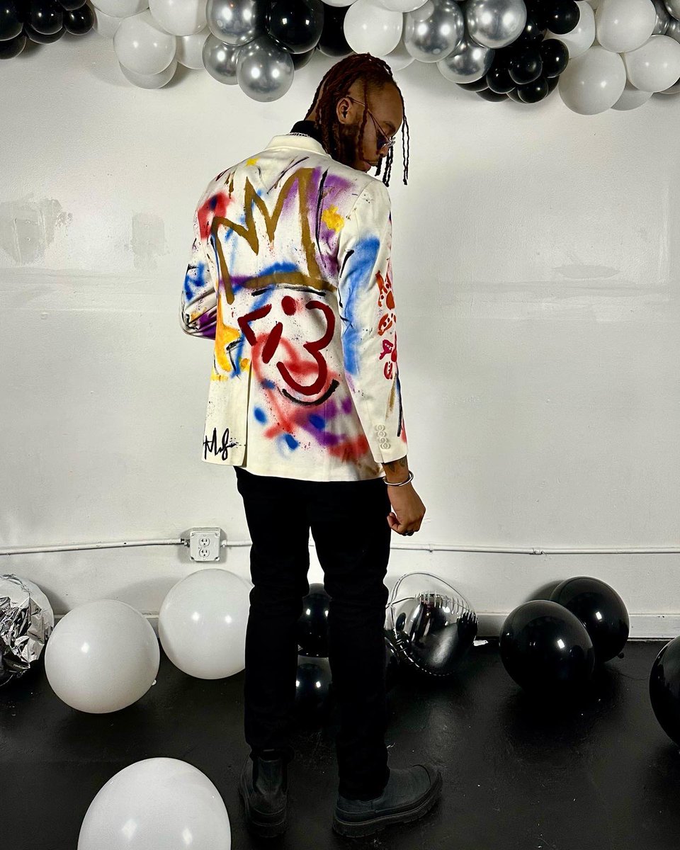 _i3randon's tweet photo. To Infinity and Beyond 🚀👽😈

@i3essential Hand Painted Custom Blazer. 
#InfinityBall2022 #yommestudios https://t.co/AtjxBdIC2J