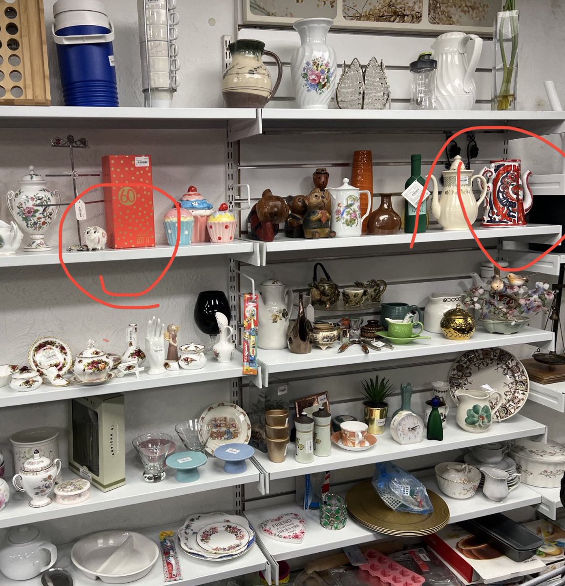 Cubs_Mum's tweet photo. @HansonsAuctions Could be the little Wemyss pig but I love the decorated pot too. https://t.co/2rHojokyrJ