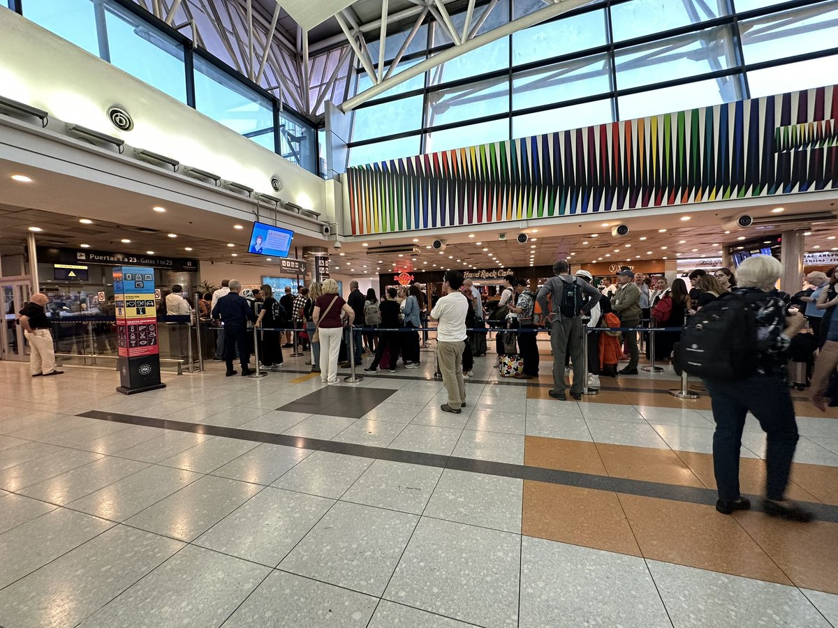 Sir Chandler Blog tweet media