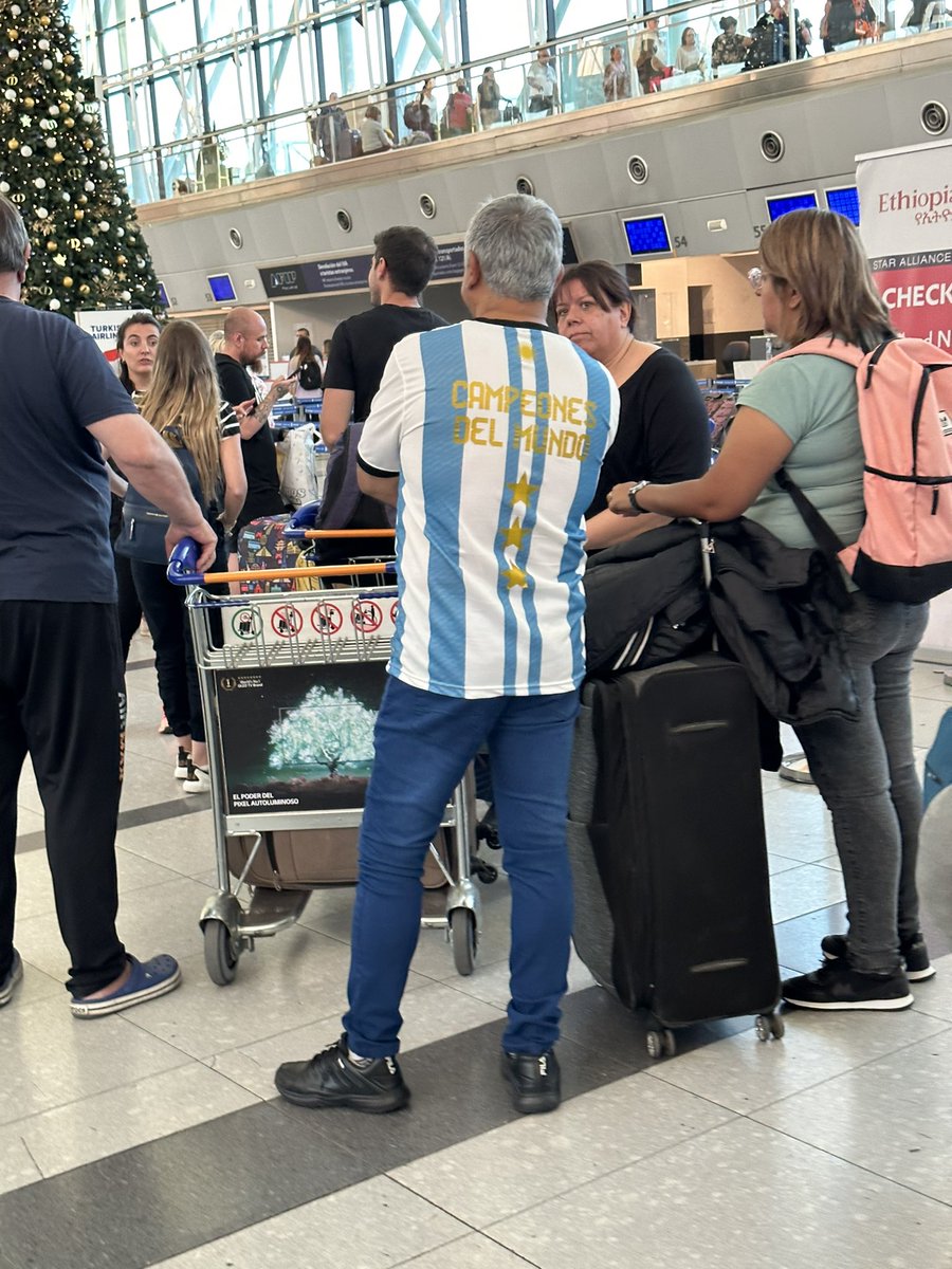 Sir Chandler Blog tweet media