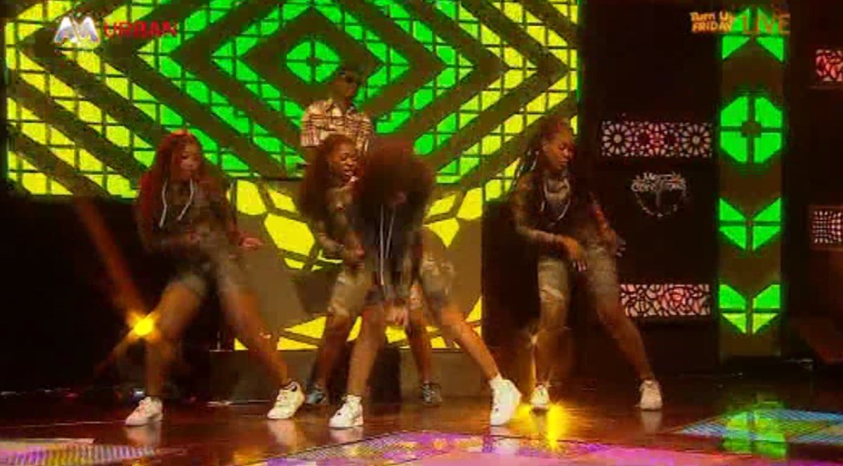 africamagictv's tweet photo. We are having a blast with @iamDo2dtun and @AwanjoCompany.ππ
Join us on #AMTurnUpFriday showing live on @DStvNg/@GOtvNg #AMUrban and #AMFamily now! https://t.co/8OXMYEy3SY