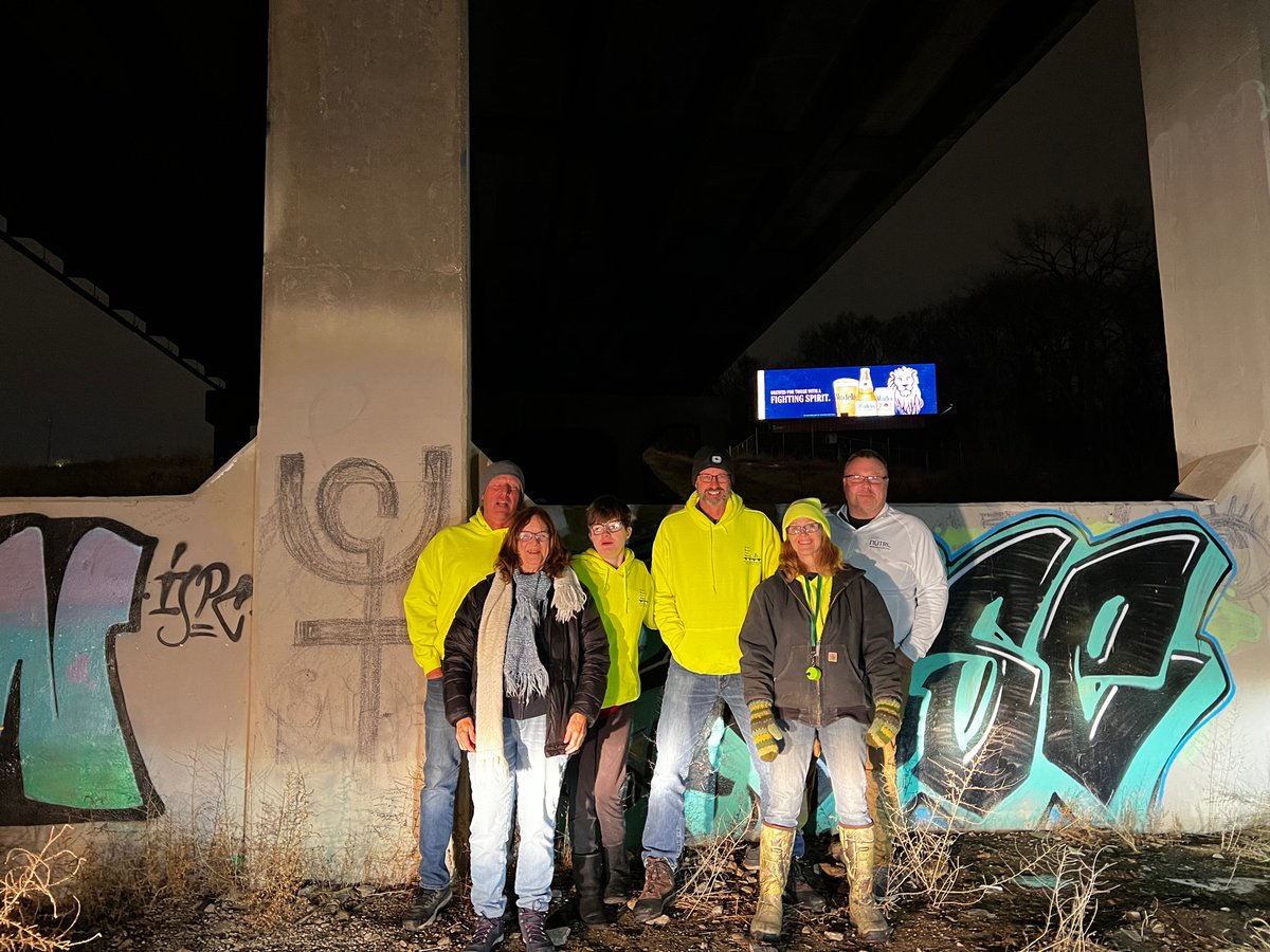 Enjoyed being back out with a great group of volunteers to sling some hospitality. Ray TurnerKaylee KimeJeff VroomKeith Tilton Ronni Scott Suzie