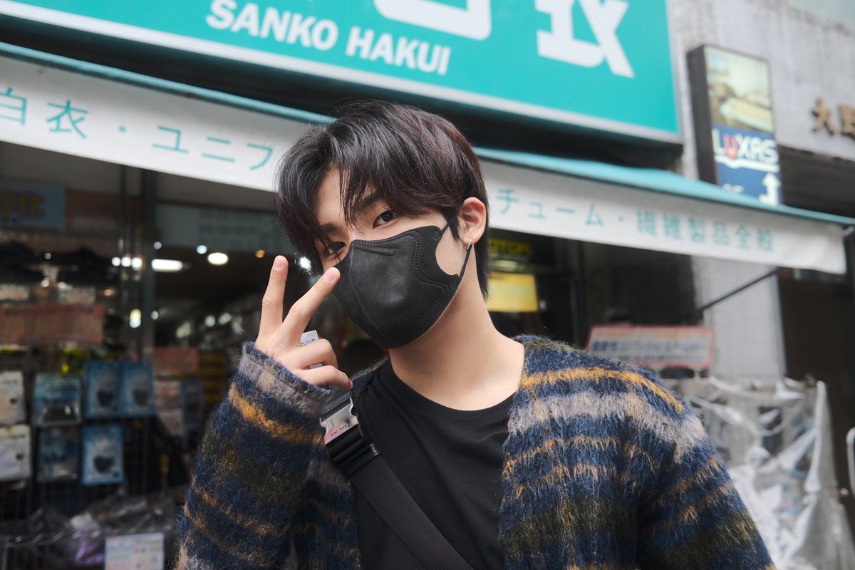 rev 𖦹 ⋆｡ tweet media