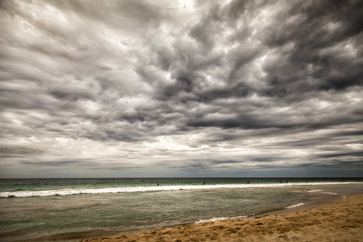 naturalman108's tweet photo. Trigg beach under a storm cloud https://t.co/W8FBjFdHZF
