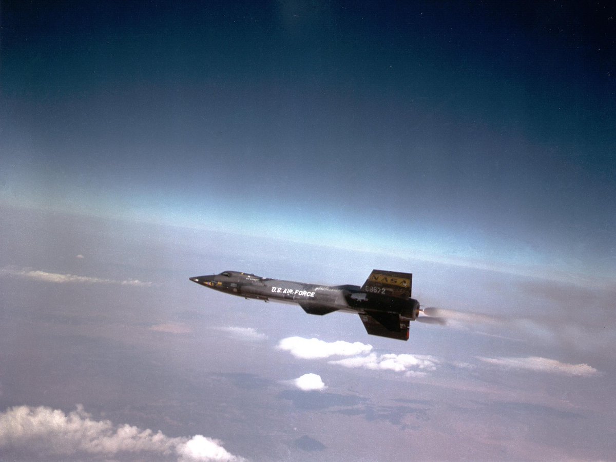 _kunal__garg_'s tweet photo. So, I didn't knew that Neil Armstrong flew X-15 https://t.co/DgCyASnavq
