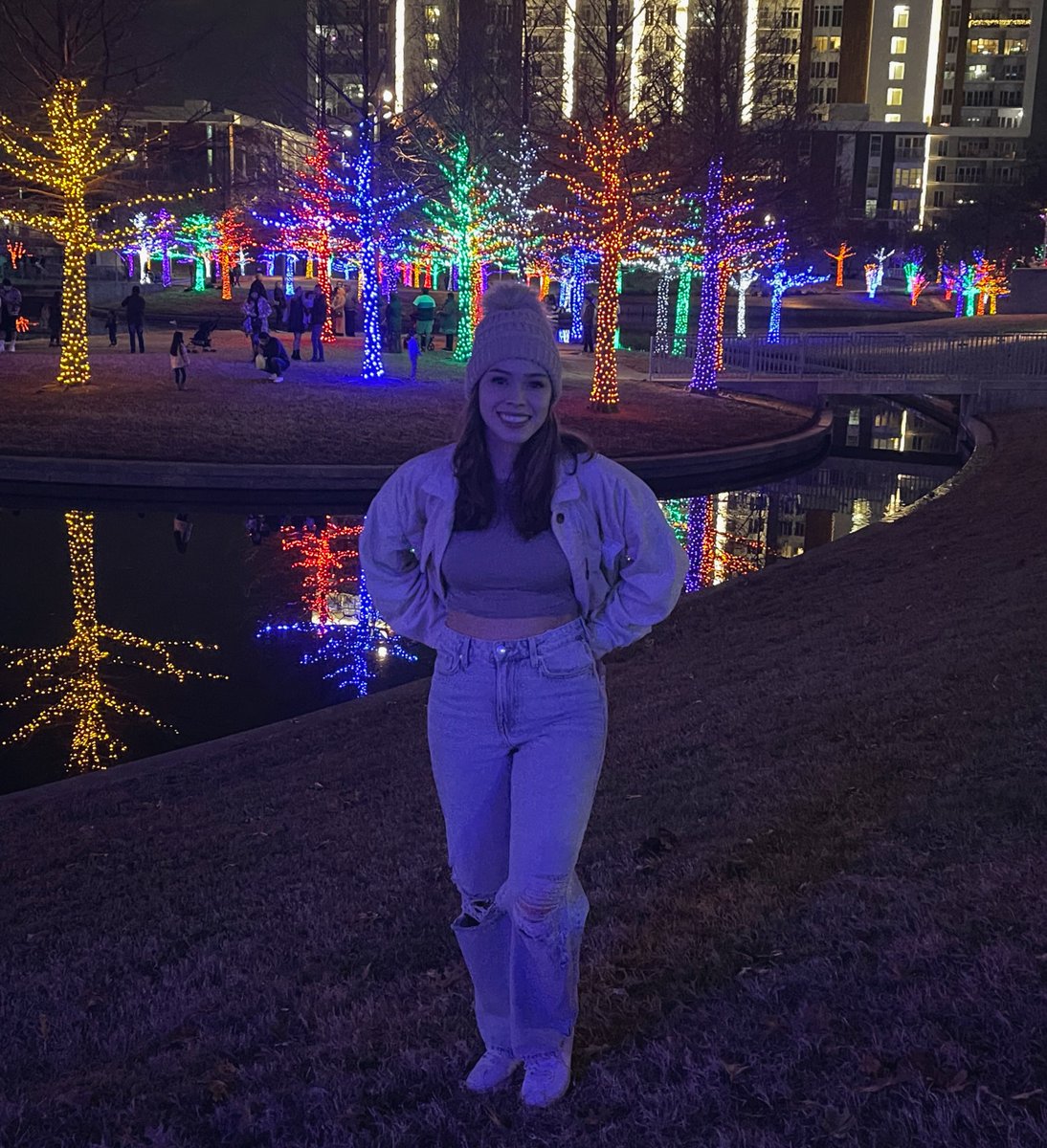 carlaaleonn's tweet photo. alright see you next year 😵‍💫 https://t.co/cLbXuAdVyc