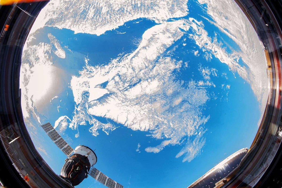 rosscraig's tweet photo. Photo of Newfoundland from space https://t.co/aQRPtMhAPZ