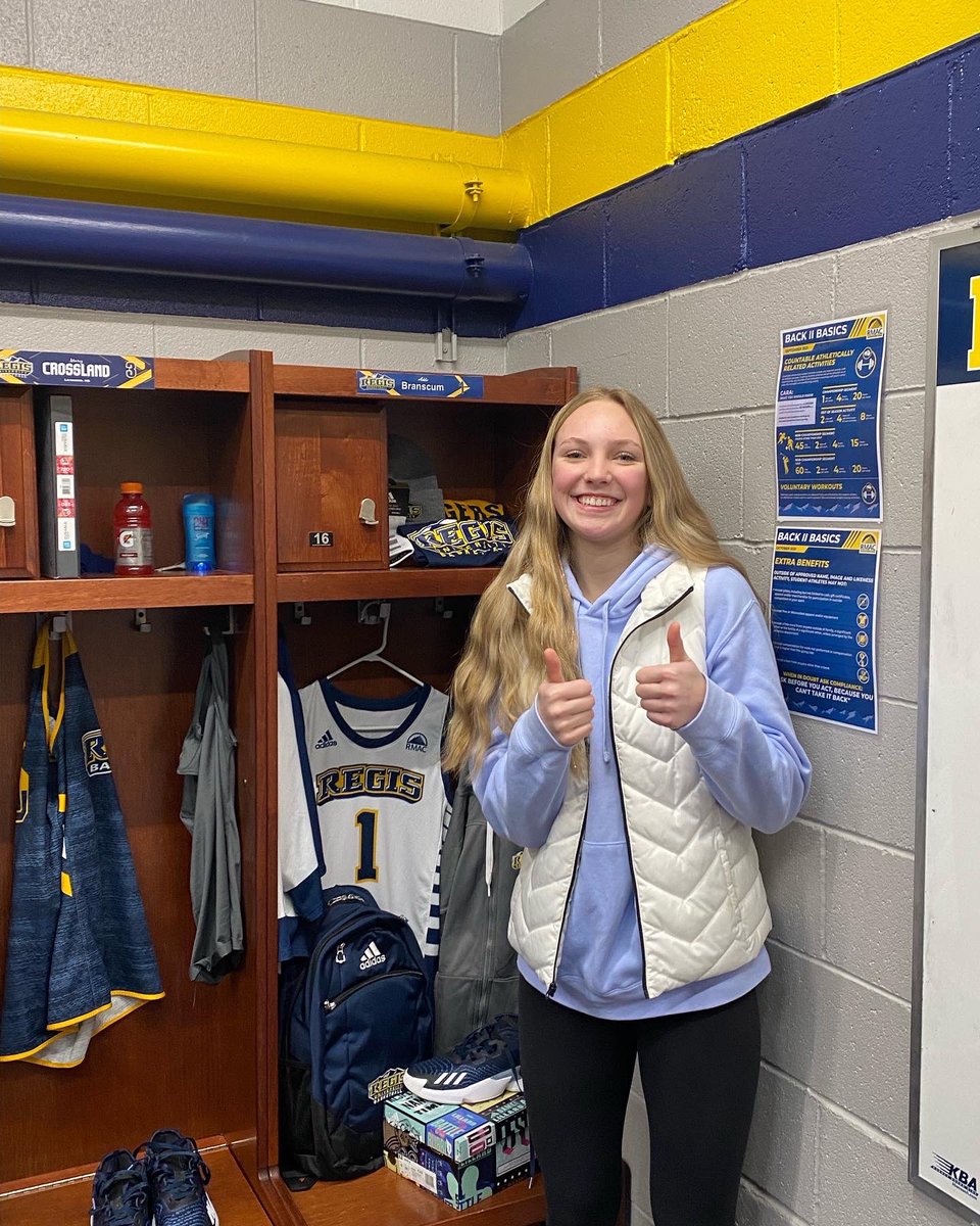 Super excited to have received an offer to play basketball for <a href="/RegisRangersWBB/">Regis Rangers WBB</a>. Thank you <a href="/MollyMarrin1/">Molly Marrin</a> and <a href="/CoachJessieC/">Jessie Craig</a> for the incredible visit today, loved the atmosphere and energy at practice! #RangerUp