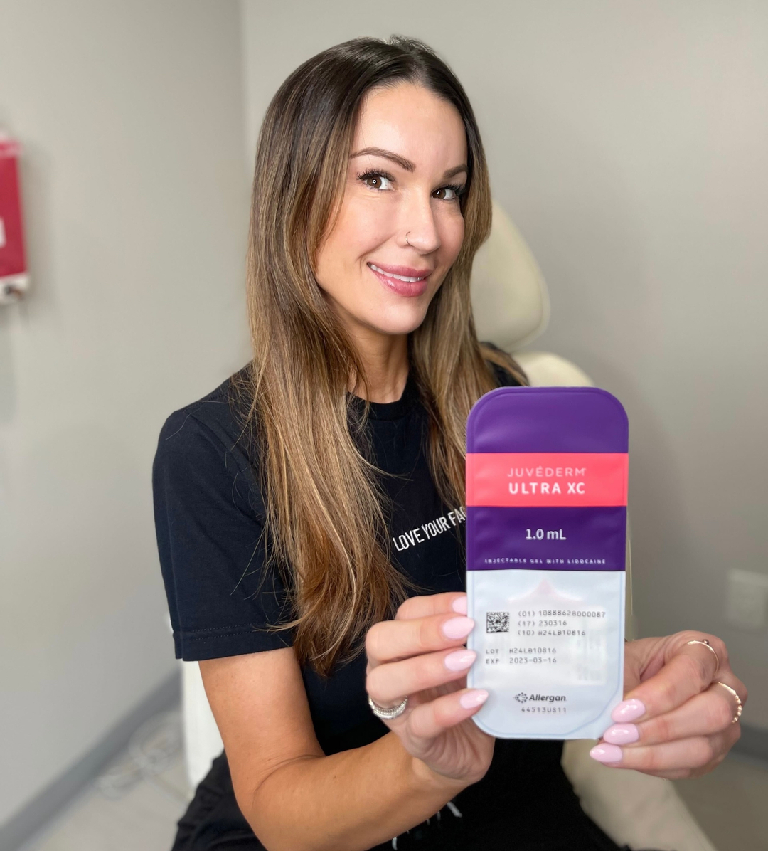DestAesthetics's tweet photo. Do you LOVE lip filler as much as we do? One of our go-to products for lips is @Juvederm Ultra XC. It plumps the lips and creates a beautifully bold pout. Tell is in the comments if you are getting lip filler in 2023! 😍

Results may vary as we are all uniquely different.

#juv https://t.co/txocxkM8Gv