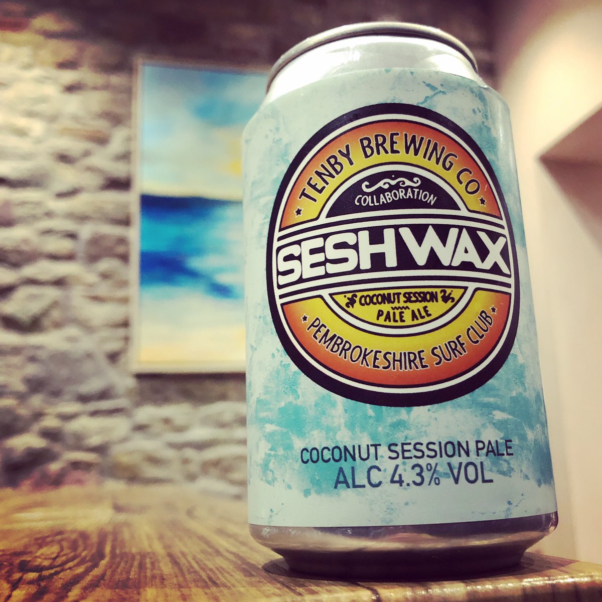 owenmorgs's tweet photo. Great #beer #logo #design and an equally fine coconut session pale #ale, a #collaboration between @tenbybrewingco & @PembsSurfClub. #AnotherDayAnotherDesignDollar https://t.co/DD21t8sWZP