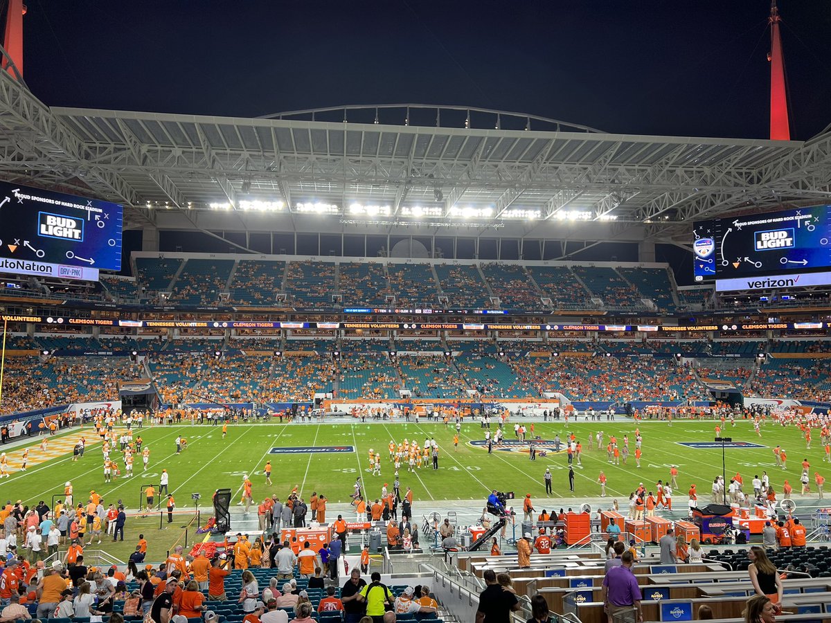 _Cainer's tweet photo. Football is happening soon. https://t.co/uBFyriz1TH