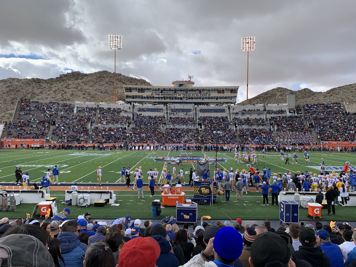 OffendedCFB's tweet photo. I was at the Sun Bowl today. Best part was watching DTR get ejected😆 #FUCLA https://t.co/Q3lTtw7m29