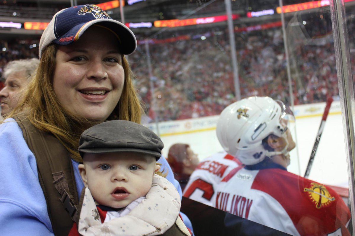 LauraRHONC's tweet photo. #caniacsmiles in 2011 &amp; 
now in 2022 https://t.co/DPeX7yg3RB