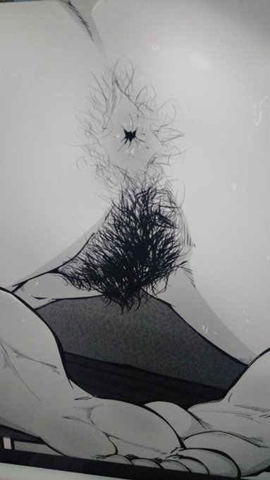 新作漫画の剛毛描いております!
完成までラストスパート! 
