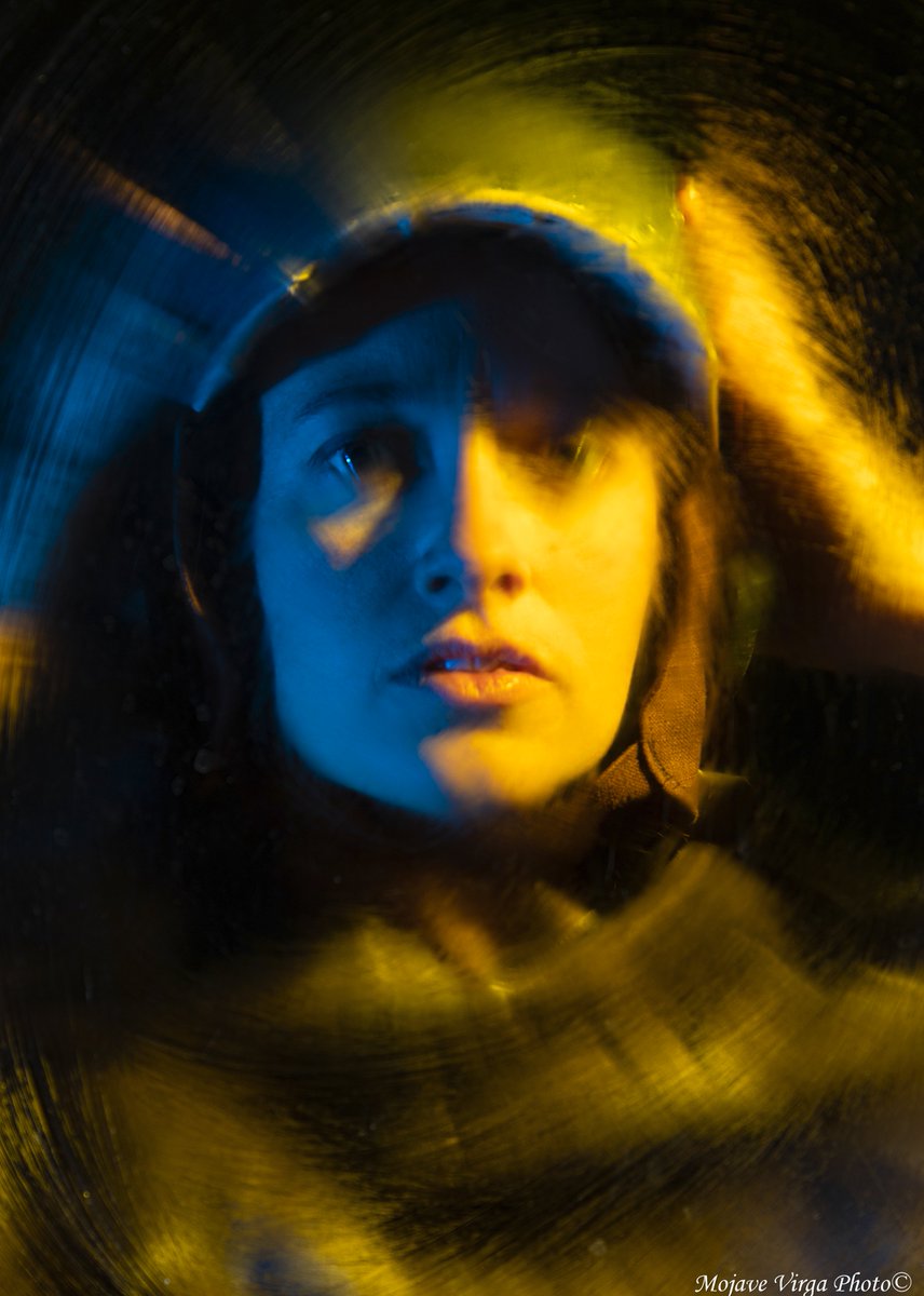 PhotosByOBrien's tweet photo. Portraits mimicking oil painting techniques (model: Katherine) [pt 6 of 6]
#portrait #portraitphotography #mojavevirgaphoto #oilphotography #colorgel #colorgelphotography #photo #photography #studiophotography #cosplay    #oilpainting #blueandyellow #brushstrokes #rebelalliance https://t.co/yrn1gj0c8r