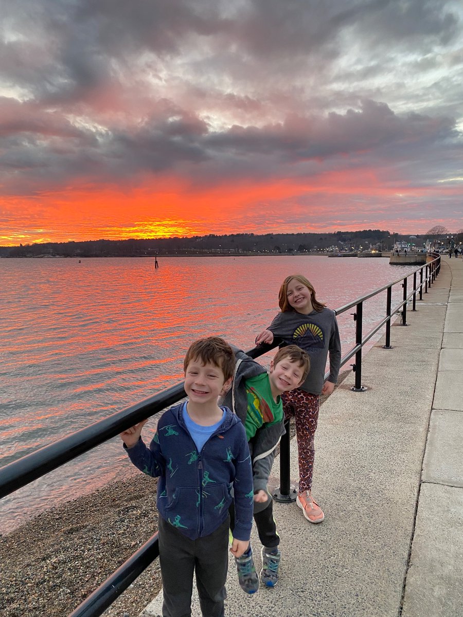 These kids know how to sunset